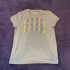 EUC Grey girls Abercrombie top with rainbow letters size 10-12.